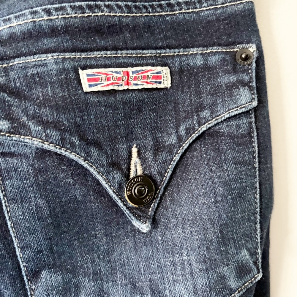 HUDSON Carly Midrise Straight Leg Medium Light Wash Indigo Denim Jeans Size 26 - Picture 5 of 9